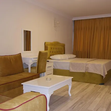 Kayra Hotel 3*