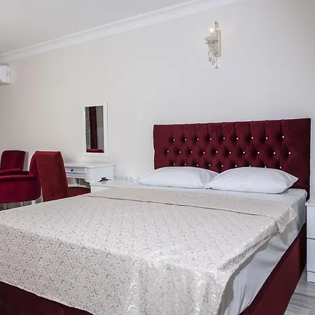 Kayra Hotel 3*